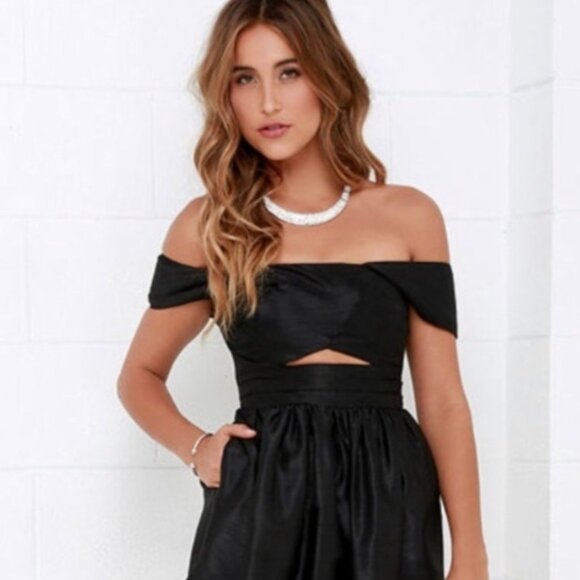 Keepsake Confession Romper in Black Square Neck Off the Shoulder Size Small - Picture 1 of 10